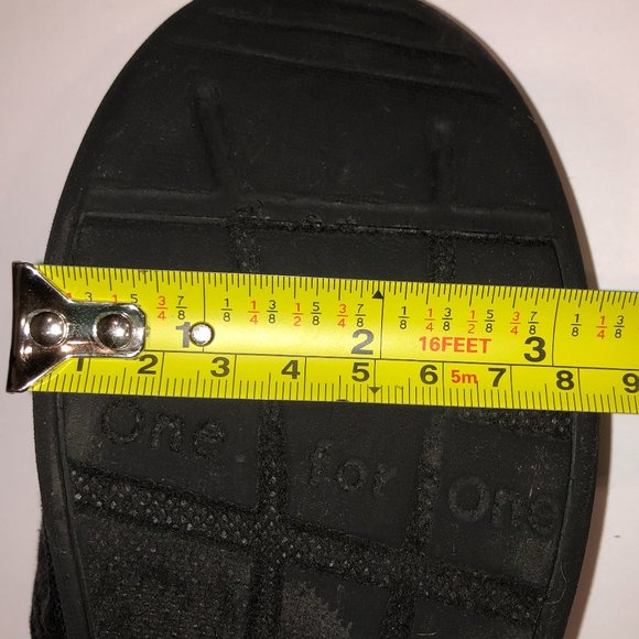 Toms Black Canvas One for One Shoes - Picture 16 of 16